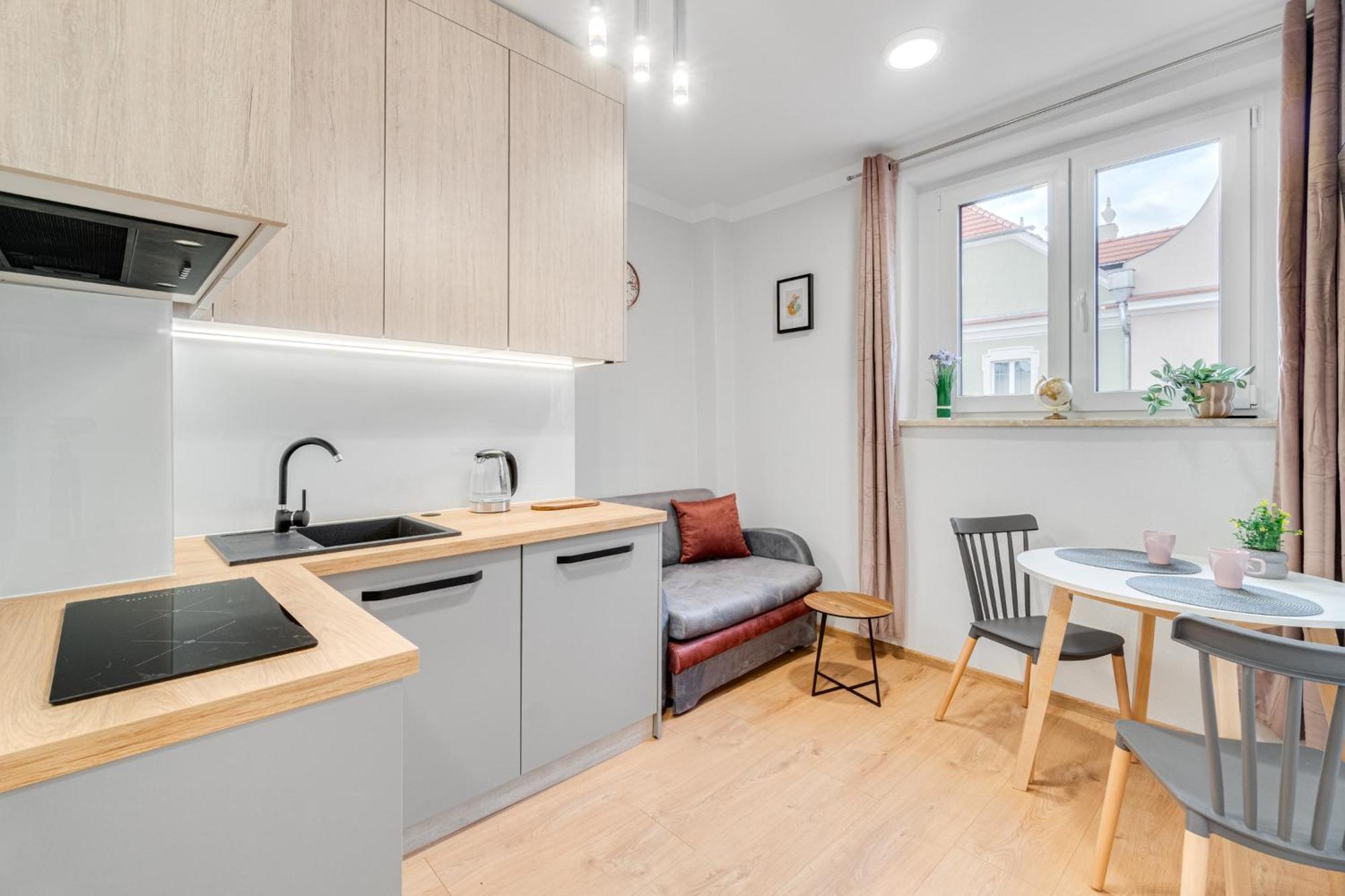 Apartamenty Franciszkanska Opole Esterno foto